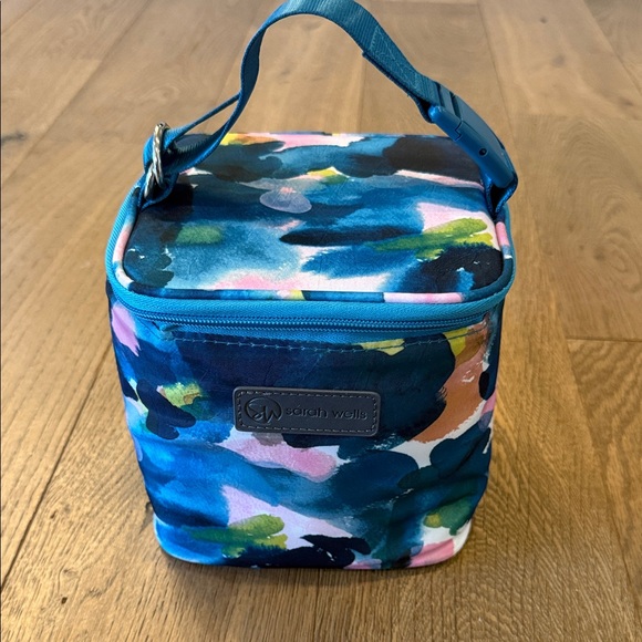 Sarah Wells Handbags - Sarah Wells Cold Gold Milk/Bottle Storage Bag in Aquamarelle